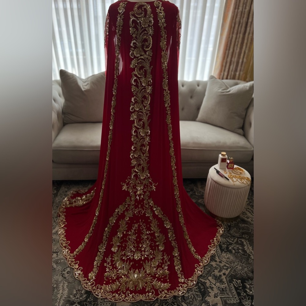 Red beaded gown - Picture 5 of 6